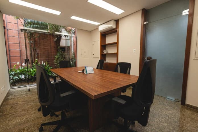 Sala de reunião da sede da Abracaf